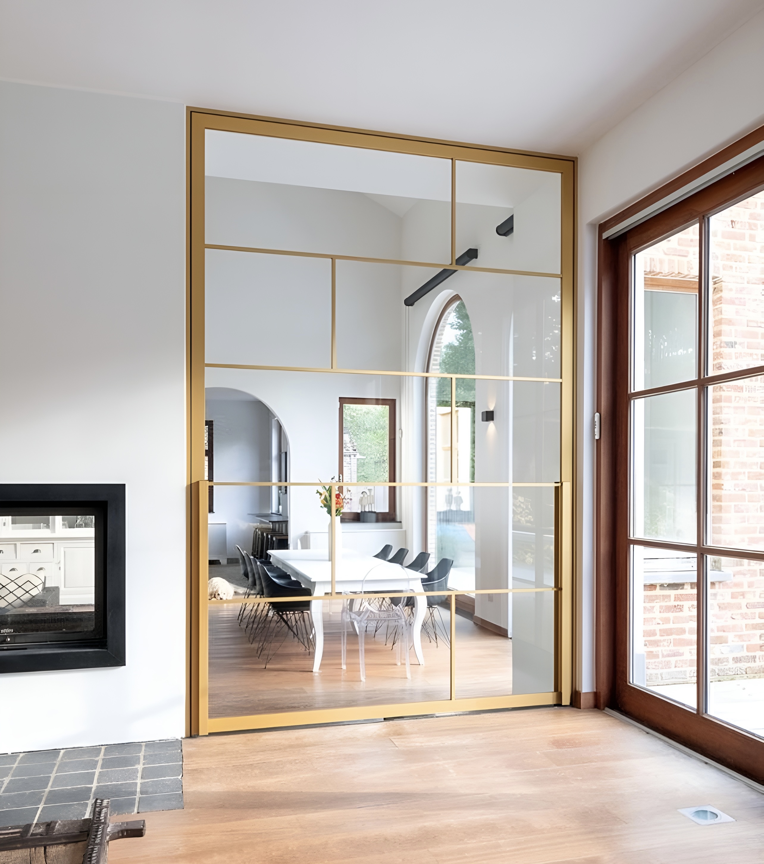 CỬA SLIM MỞ QUAY PATIO - NHẬP KHẨU